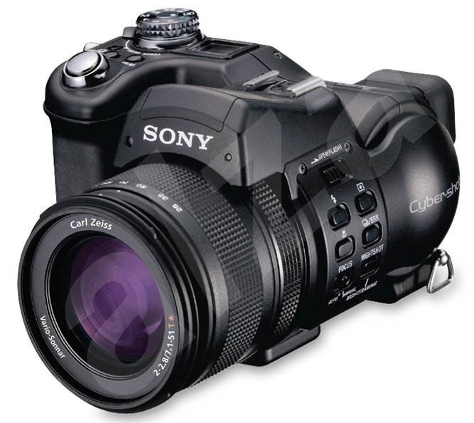 Sony CyberShot DSCF828, 8.31 mil. bodů, optický / digitální zoom 7x