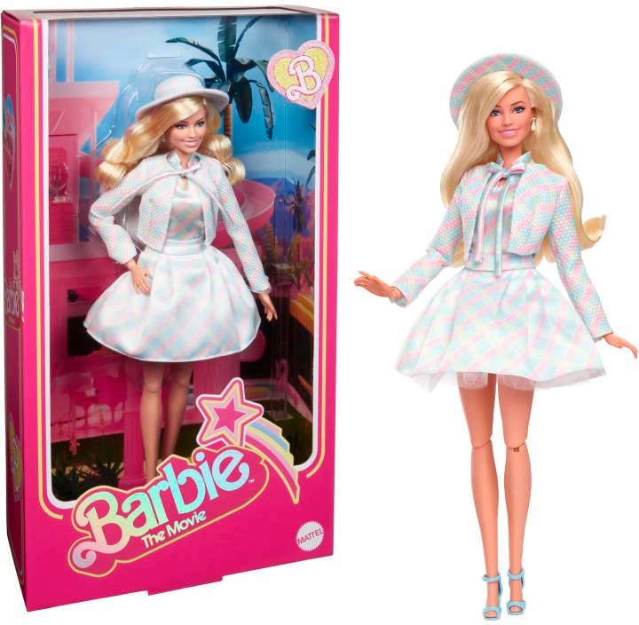 Barbie filmes öltözékben