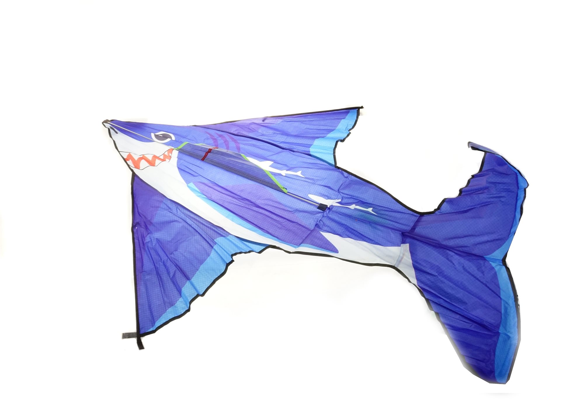 Sárkány cápa motívummal 130x125 cm
