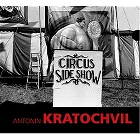 Kniha Circus Sideshow
