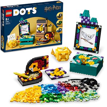 E-shop LEGO® DOTS 41811 Hogwarts™ Schreibtisch-Set